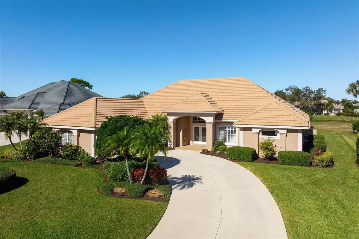 433 Tremingham Way, Venice, FL 34293 - Image #1