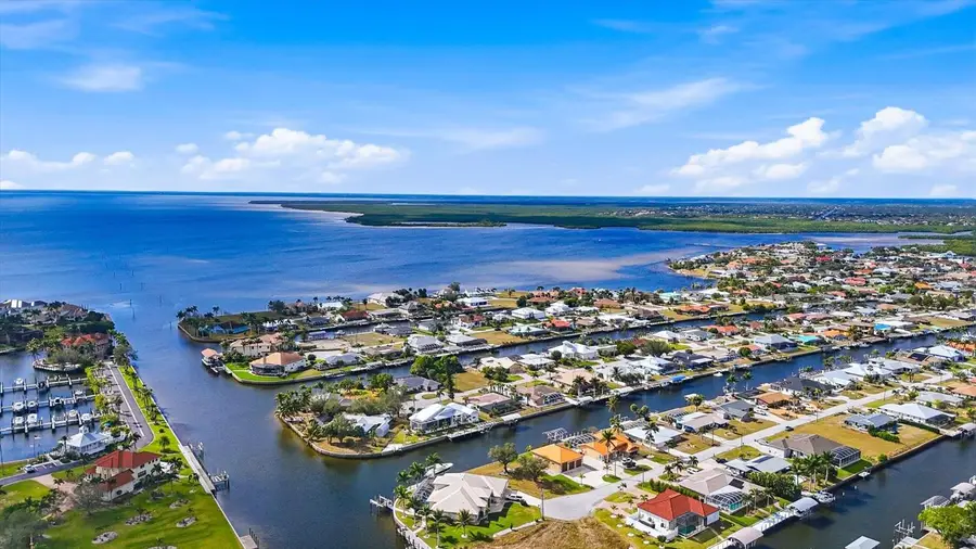 133 Colonial Street Se, Port Charlotte, FL 33952 - Image #3