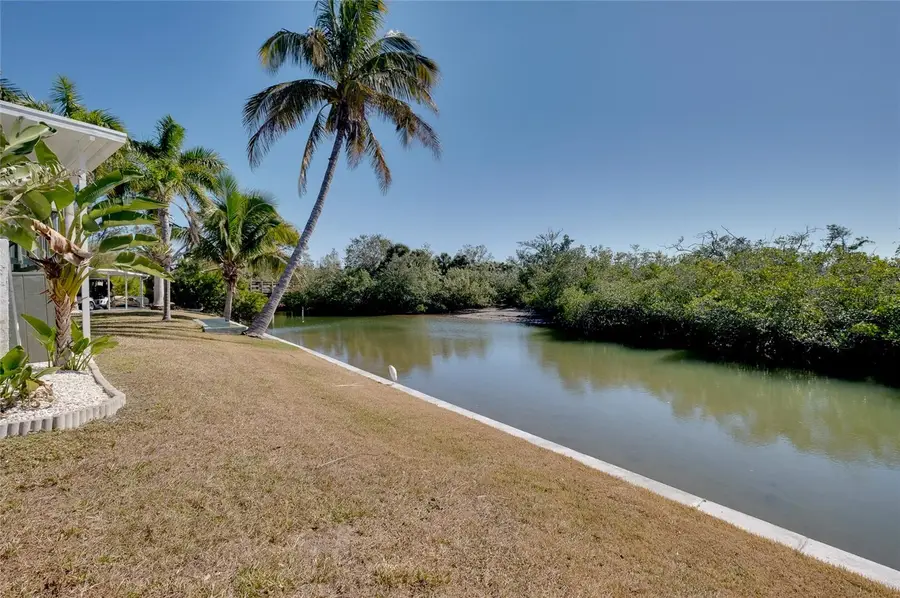 408 Hatchett Creek Road, Venice, FL 34285 - Image #3