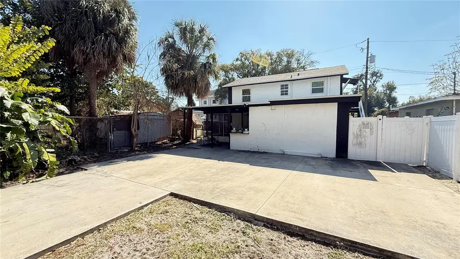 806 E Robles Street, Tampa, FL 33602 - Image #2