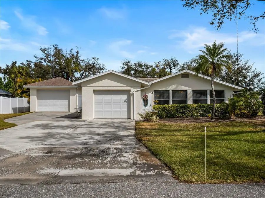 896 S Venice Boulevard, Venice, FL 34293 - #2