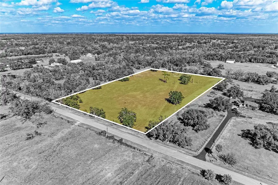 Lena Lane, Sarasota, FL 34240 - #2
