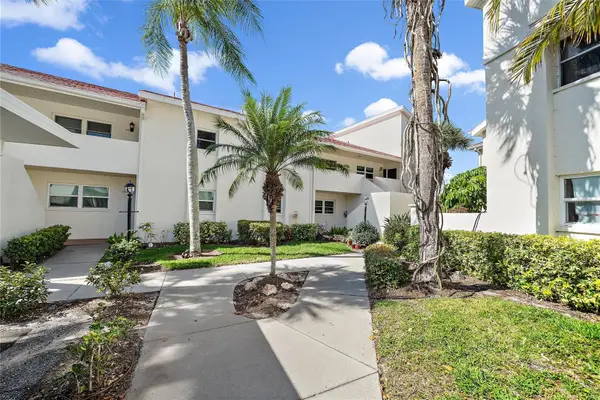 758 Village Circle #207, VENICE, FL 34292