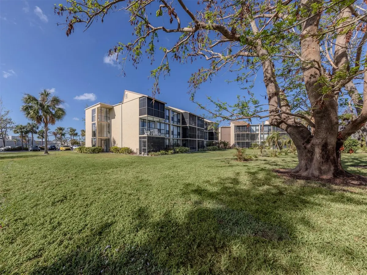 618 Bird Bay Drive S #216, Venice, FL 34285 - #1