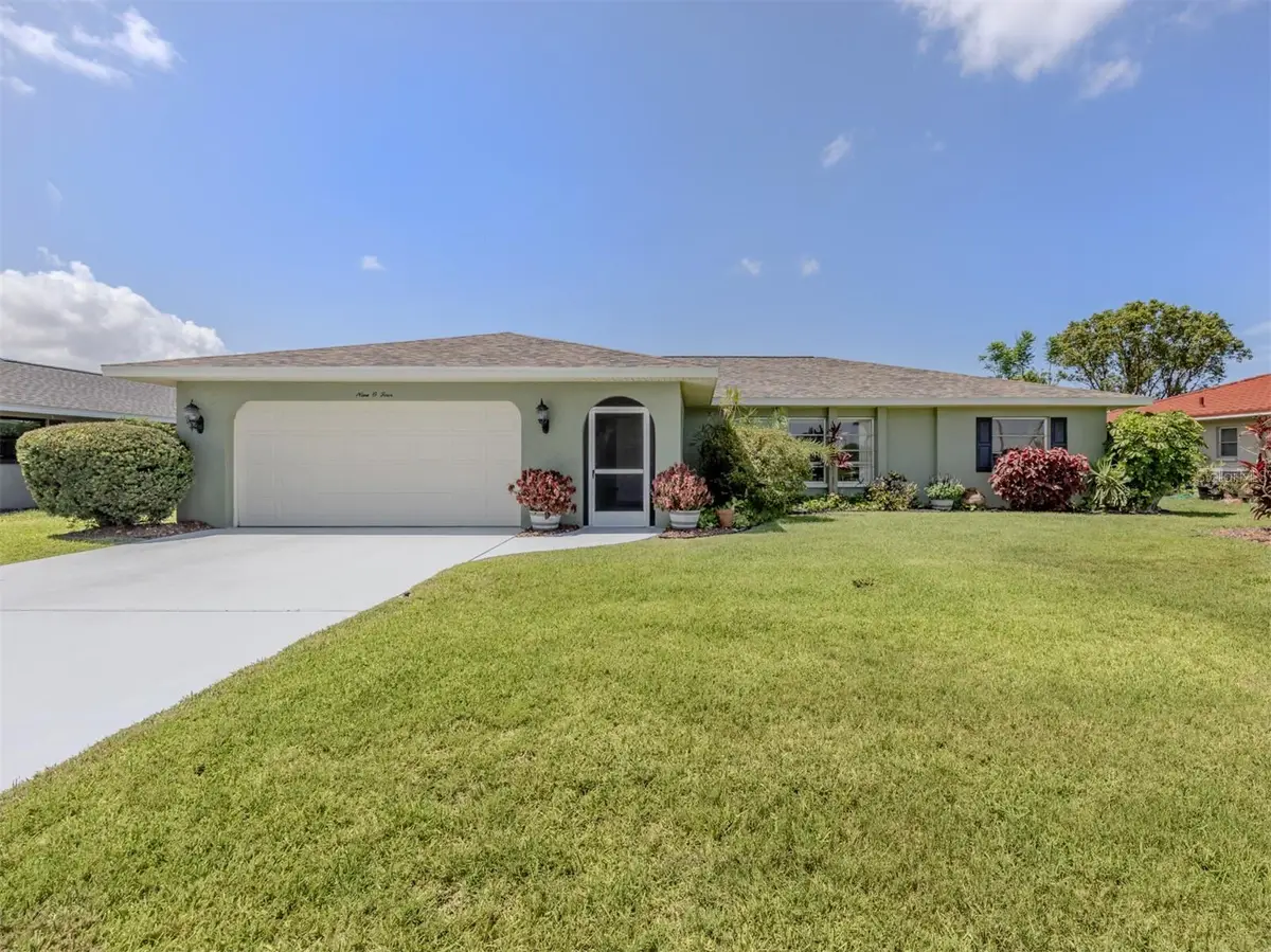 904 S Gondola Drive, Venice, FL 34293 - #1