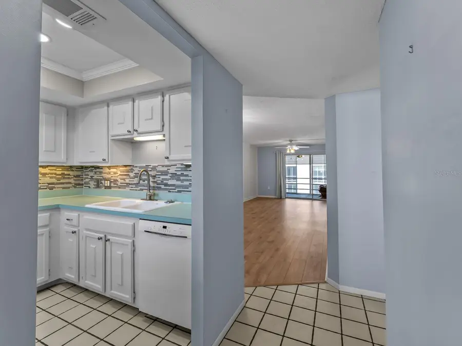 995 Laguna Drive #305, Venice, FL 34285 - #2