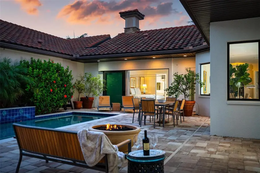 134 E Tampa Avenue, Venice, FL 34285 - #2