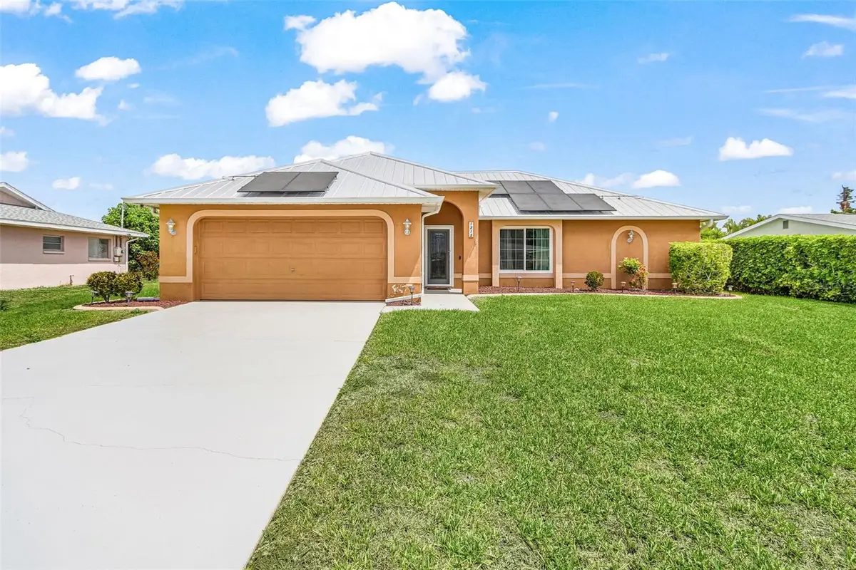 1215 SE 27th Street, Cape Coral, FL 33904 - #1
