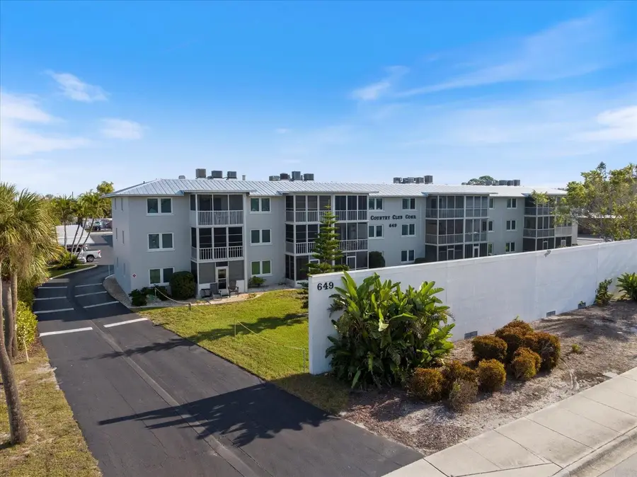 649 Tamiami Trail S #305, Venice, FL 34285 - #2