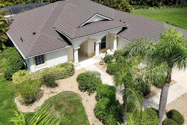 122 Clear Lake Drive, ENGLEWOOD, FL 34223