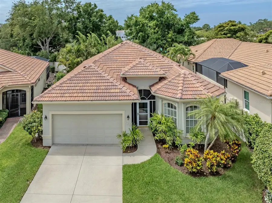 128 Amora Avenue, Venice, FL 34285 - #3