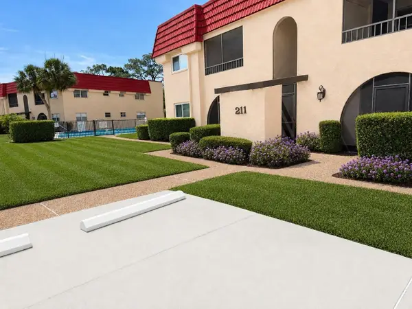 211 Rubens Drive #E, NOKOMIS, FL 34275