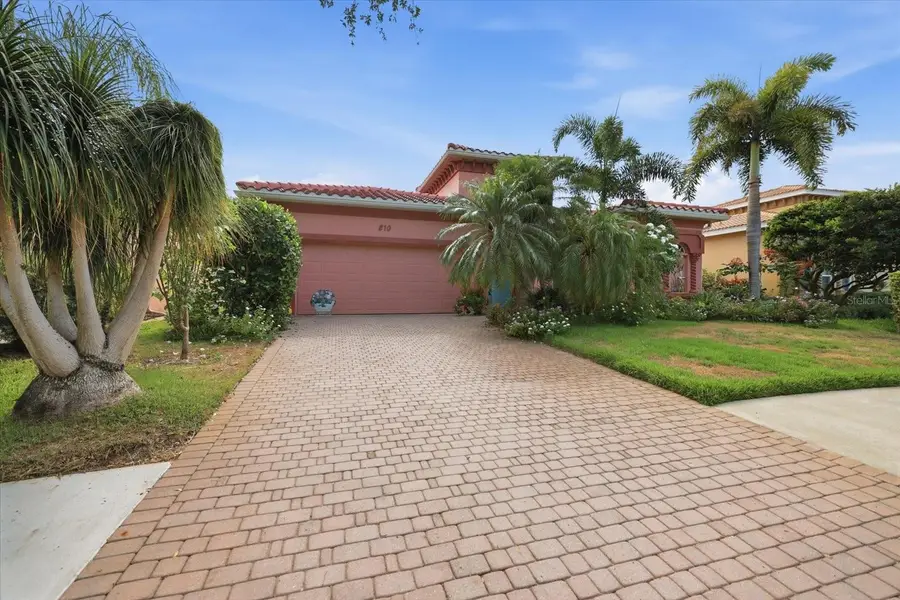 210 Rio Terra, Venice, FL 34285 - #2