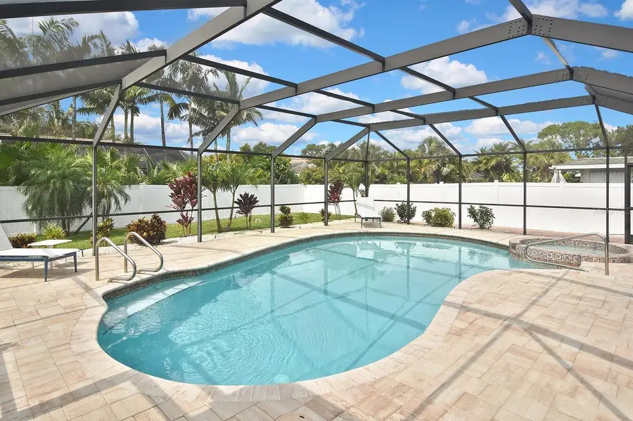 429 Darling Drive, Venice, FL 34285 - #3