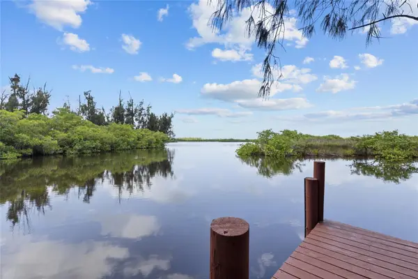 10007 Tamiami Trail S, NORTH PORT, FL 34287