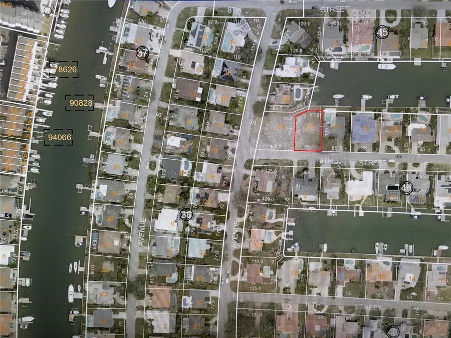 9 Th Street E, Tierra Verde, FL 33715 - #3