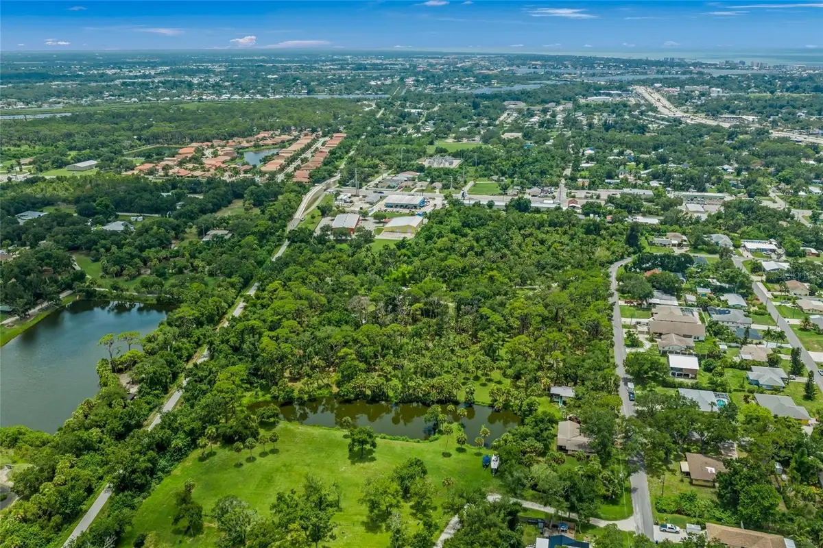 1210 Twin Lakes Avenue, Nokomis, FL 34275 - #1