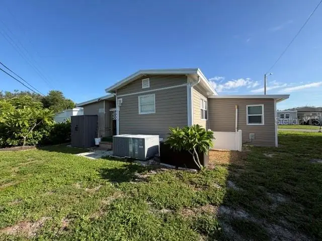 813 S Green Circle, Venice, FL 34285 - #2