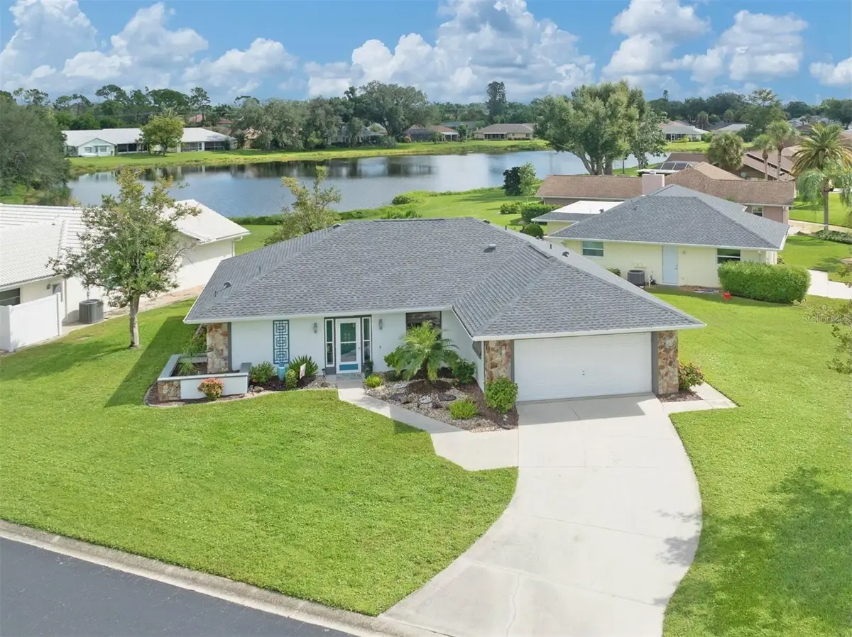3286 Meadow Run Circle, Venice, FL 34293 - #1