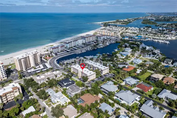995 Laguna Drive #305, VENICE, FL 34285