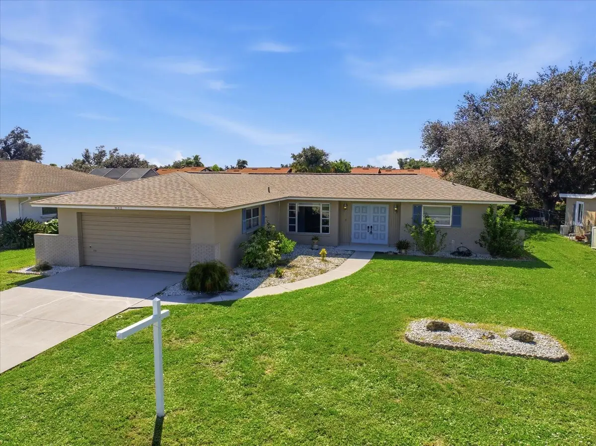 832 S Gondola Drive, Venice, FL 34293 - #1