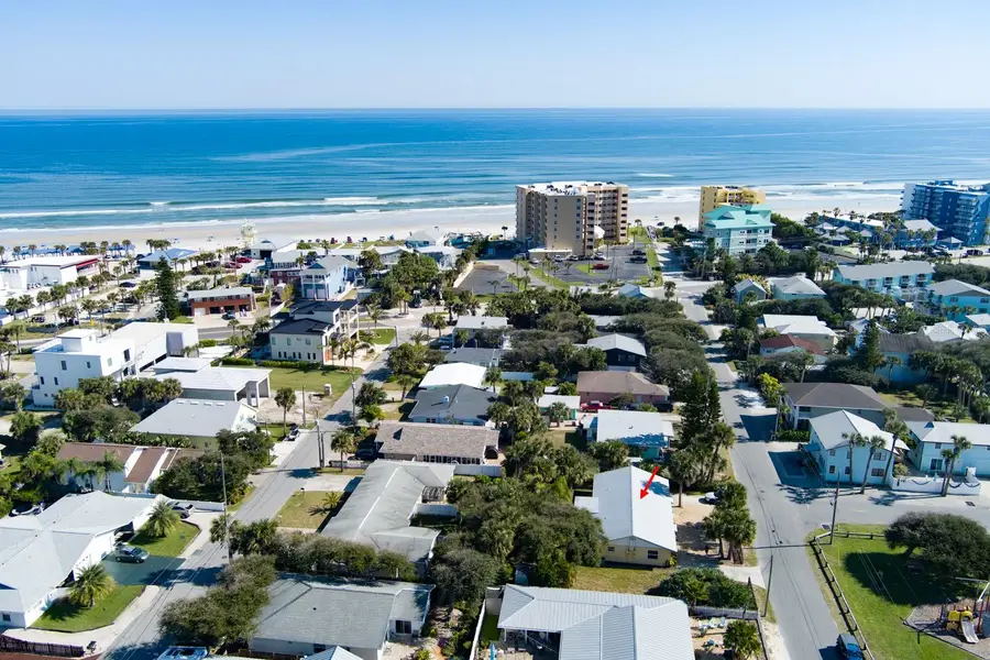 712-714 Oakwood Avenue, New Smyrna Beach, FL 32169 - Image #2