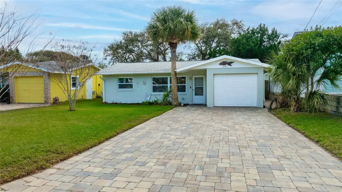 805 E 14th Avenue, New Smyrna Beach, FL 32169 - Image #1