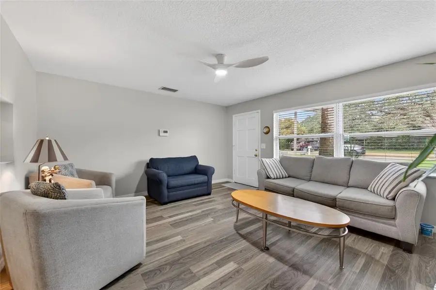 805 E 14th Avenue, New Smyrna Beach, FL 32169 - Image #3