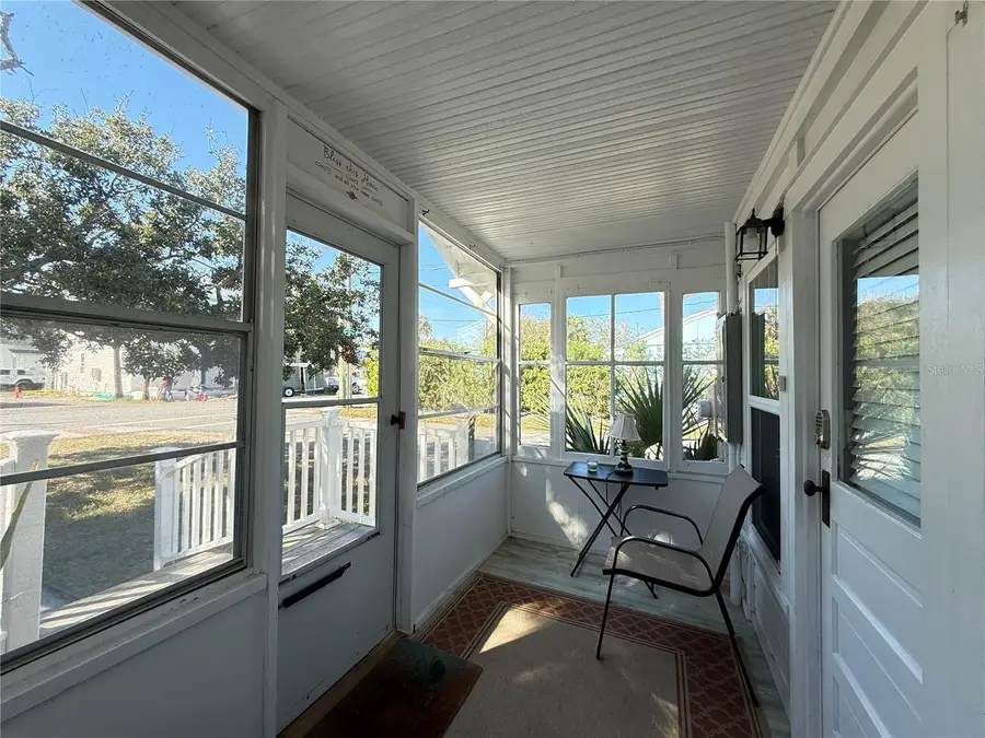 207 N Pine Street, New Smyrna Beach, FL 32169 - Image #2