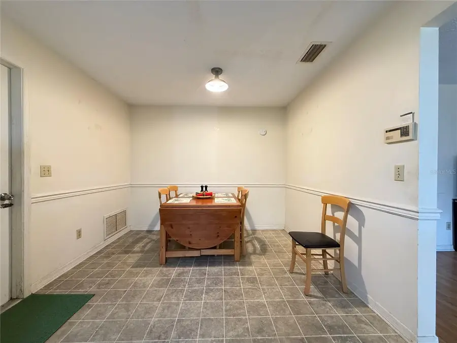 622 Goodwin Avenue, New Smyrna Beach, FL 32169 - #3