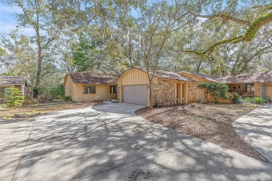 38 Snaresbrook Court, Ormond Beach, FL 32174 - #2