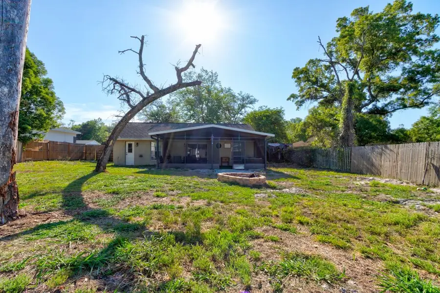 252 E Lancaster Avenue, Orange City, FL 32763 - #2