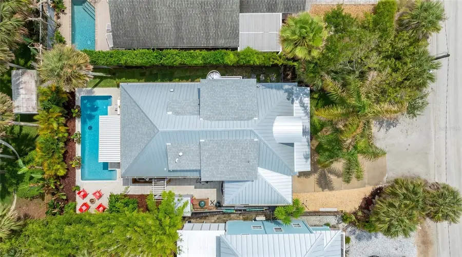 915 Maple Street, New Smyrna Beach, FL 32169 - #3