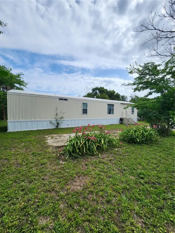 128 Center Street, OAK HILL, FL 32759