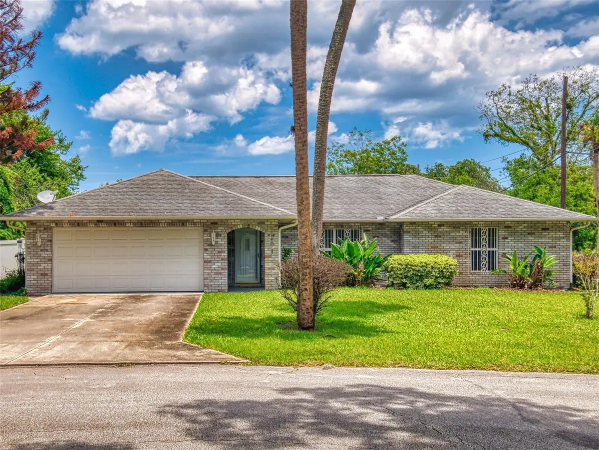 203 N Duss Street, New Smyrna Beach, FL 32168 - #1