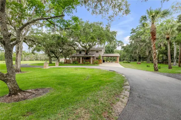 800 Hidden Oaks Lane, OAK HILL, FL 32759