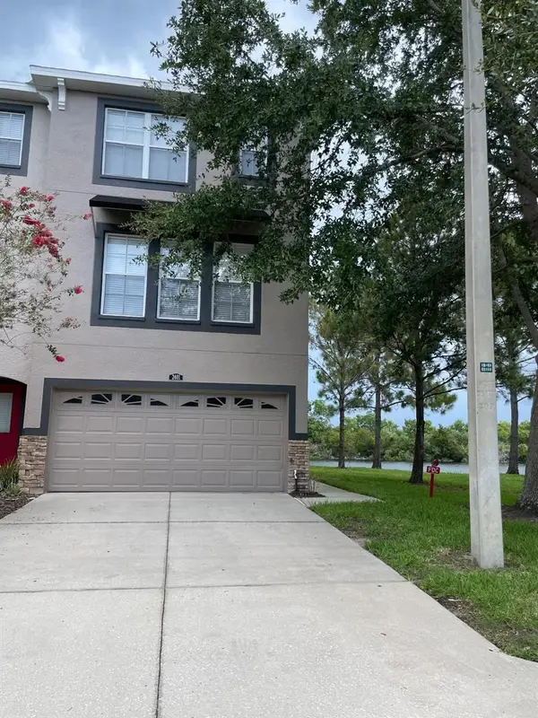 2401 Lexington Oak Drive, BRANDON, FL 33511