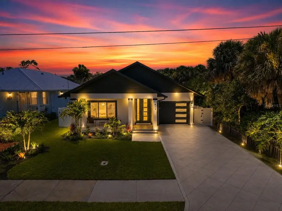 813 E 1st Avenue, New Smyrna Beach, FL 32169 - #3