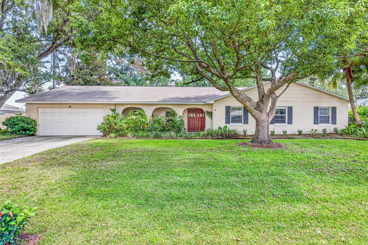 301 Valencia Court, Winter Garden, FL 34787 - #1