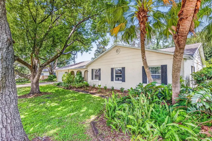 301 Valencia Court, Winter Garden, FL 34787 - #2