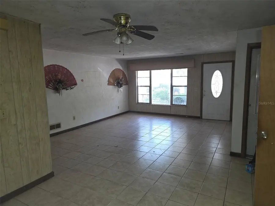 408 Hickory Street, New Smyrna Beach, FL 32168 - #3
