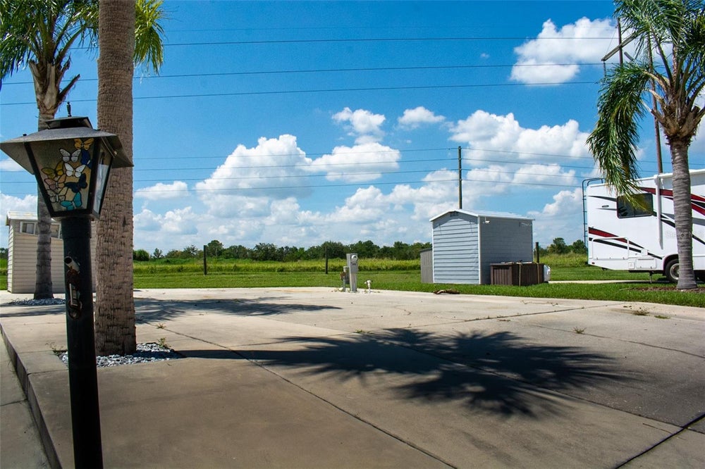 4645 W Palm Drive, BOWLING GREEN, FL 33834 BHGRE