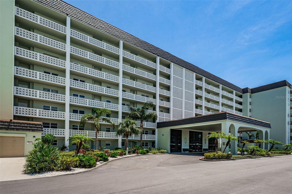 9 Forbes Place 212, DUNEDIN, FL 34698 BHGRE