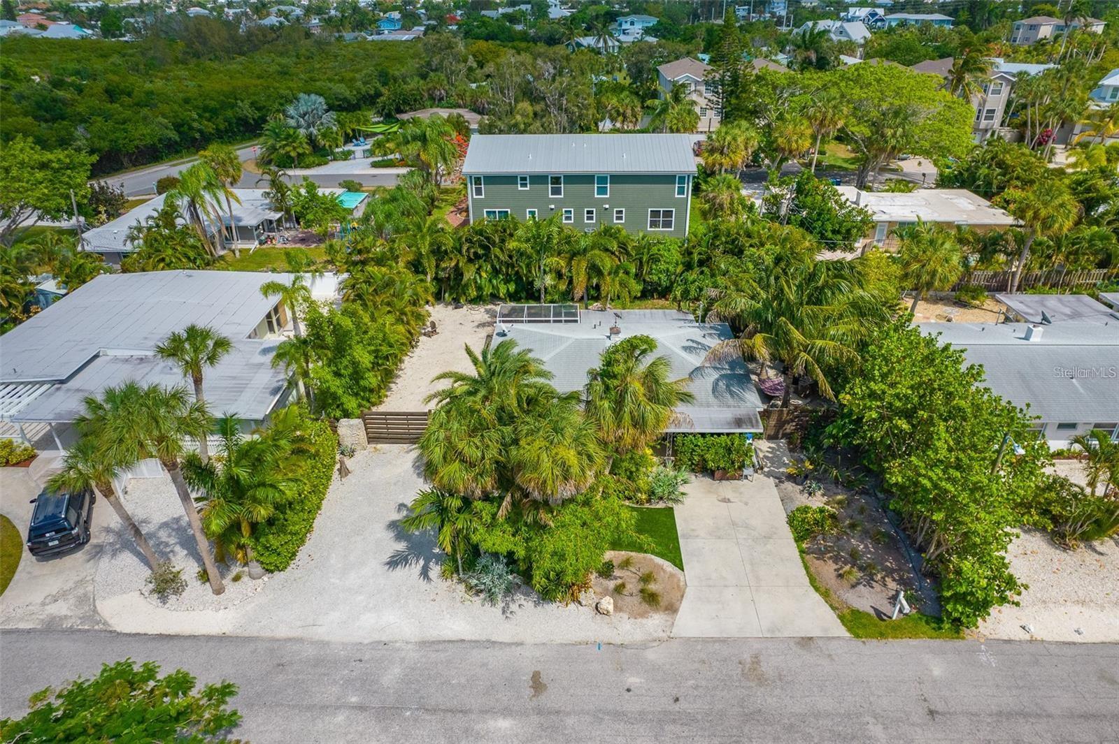 215 82nd Street, HOLMES BEACH, FL 34217 - BHGRE