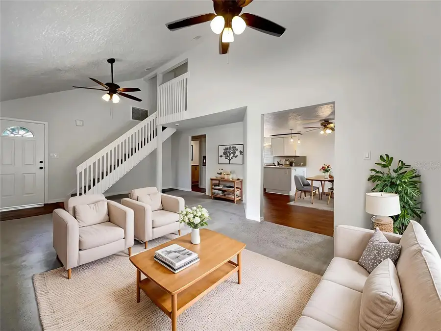 5198 Moeller Avenue, Sarasota, FL 34233 - Image #2