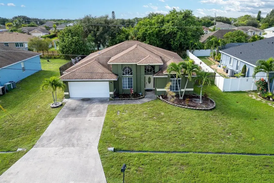 566 Sw Halifax Ave, Port Saint Lucie, FL 34953 - Image #2