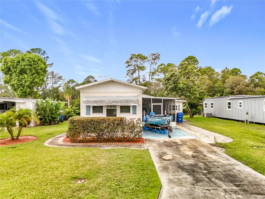 25933 Zinnia Lane, Astatula, FL 34705 - Image #3
