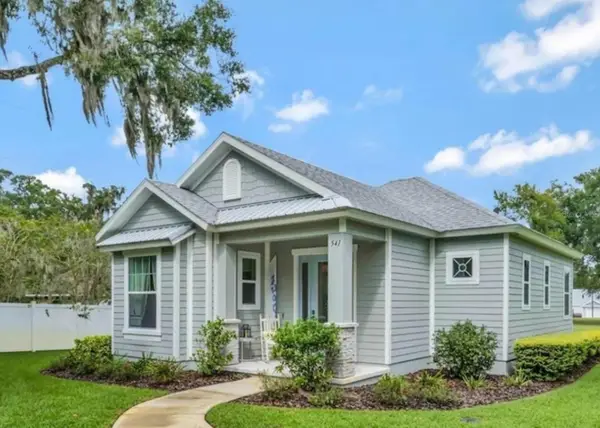 904 Azalea Walk Circle, DELAND, FL 32724