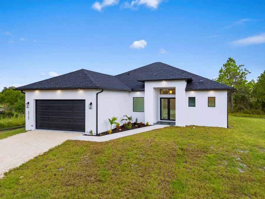 5747 Desoto Boulevard N, Naples, FL 34120 - Image #2