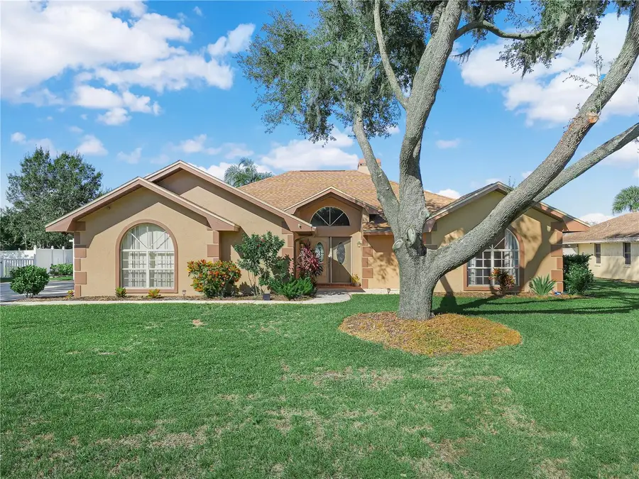 805 Carlton Court, Winter Haven, FL 33884 - Image #2